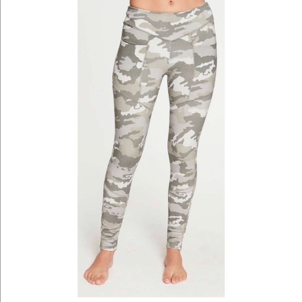 NWT Chaser Quadrablend Paneled Ribbed Legging Small
